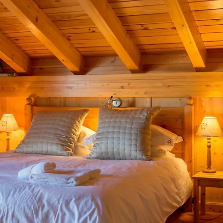 シャレー Pierre Blanche