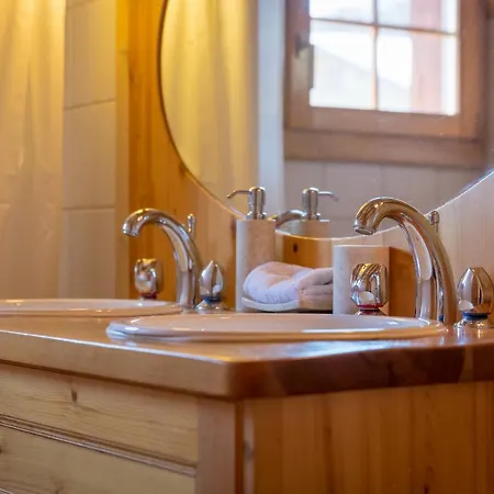 Chalet Pierre Blanche *